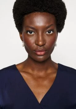 Anna Field Tuta JumpsuitDark Blue Donna Tute Jumpsuit AN621T03B-K11 -Moda Sconto 0a28e370cc2042c39118b1fa3993efb1