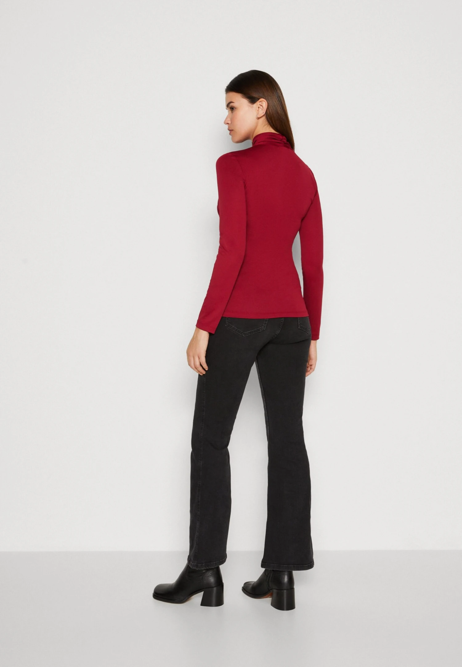 Anna Field Maglietta A Manica LungaDark Red Donna T-shirt E Top AN621D1A0-G11 4 Anna Field Maglietta A Manica LungaDark Red Donna T-shirt E Top AN621D1A0-G11 - immagine 4