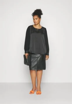 CamicettaBlack Donna Camicie E Bluse AX821E018-Q11 -Moda Sconto 36fd581eb3ec451cb60c786832af8acc