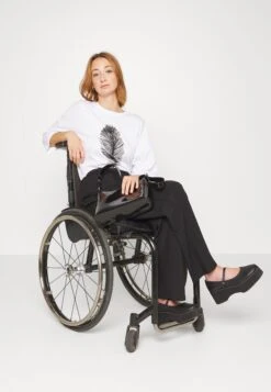 Anna Field T-Shirt Con StampaWhite Donna T-shirt E Top AN621D149-A11 14 Anna Field T-Shirt Con StampaWhite Donna T-shirt E Top AN621D149-A11 -Moda Sconto 422ed7cab5584cd1a5515aaa7f2b9e90