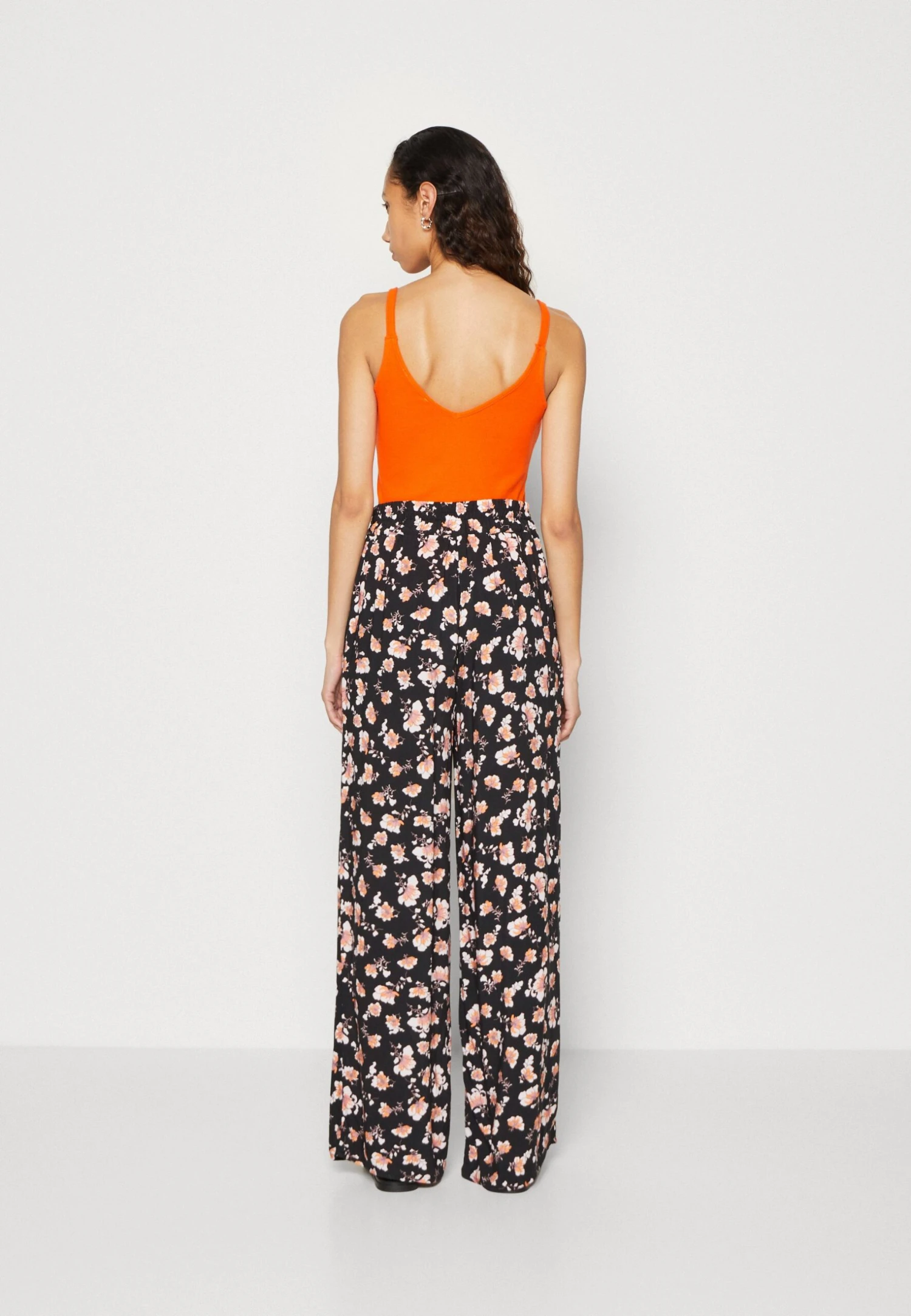 Anna Field PantaloniBlack/Multi-Coloured Donna Pantaloni AN621A07O-Q13 3 Anna Field PantaloniBlack/Multi-Coloured Donna Pantaloni AN621A07O-Q13 - immagine 3