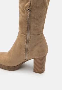 Stivali Con I TacchiBeige Donna Stivali ANJ11A03R-B11 -Moda Sconto 555aec4624384066870a17b40e43a4db