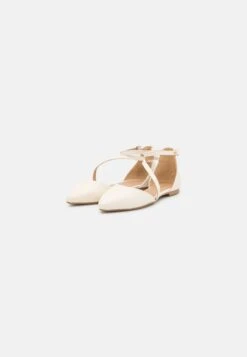 Ballerine Con CinturinoOff-White Donna Ballerine ANJ11A01J-A11 -Moda Sconto 69290e08b1704f968caa949e9ecc8f73