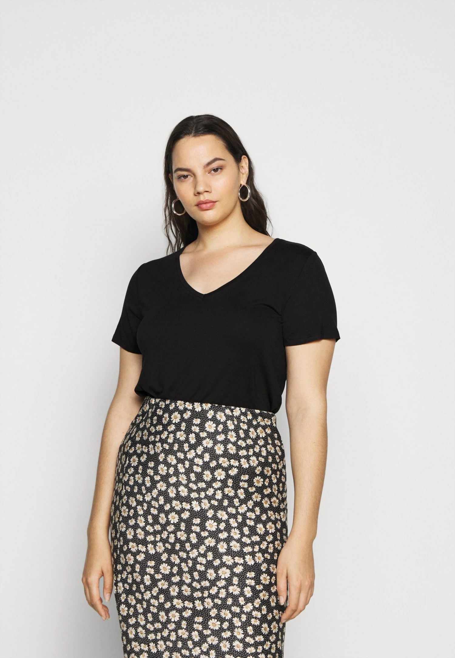 T-Shirt BasicBlack Donna T-shirt E Top AX821D03G-Q11 1 T-Shirt BasicBlack Donna T-shirt E Top AX821D03G-Q11