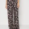 Anna Field PantaloniBlack/Multi-Coloured Donna Pantaloni AN621A07O-Q13