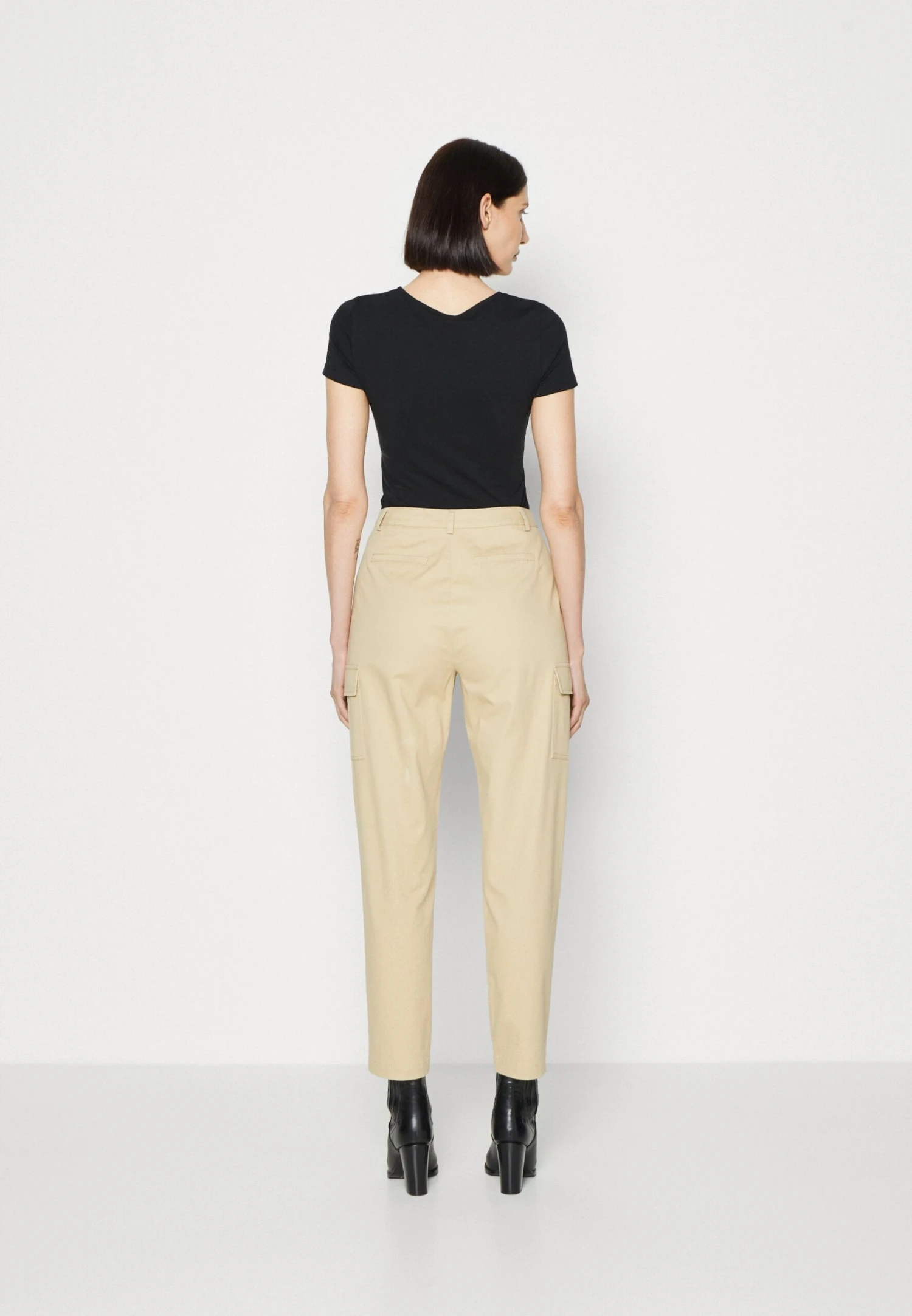Anna Field Pantaloni CargoBeige Donna Pantaloni AN621A07M-B11 3 Anna Field Pantaloni CargoBeige Donna Pantaloni AN621A07M-B11 - immagine 3