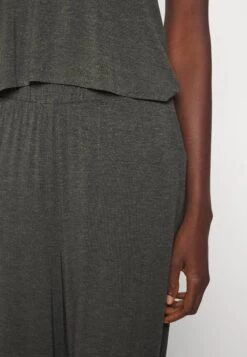 Anna Field PigiamaDark Grey Donna Intimo Notte E Loungewear AN681P059-C12 -Moda Sconto 7f97f60de5144eb5adabd228a24ef7cf