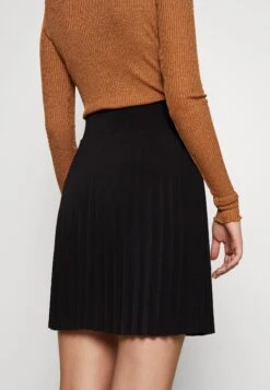 Gonna A CampanaBlack Donna Gonne ANH21B005-Q11 -Moda Sconto 8d02b32d7f2b430796ef206eb6730e96