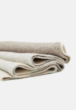 Anna Field SciarpaBeige Donna Sciarpe AN651G0AN-B11 -Moda Sconto 92294850808a4723b9f75141513a711c