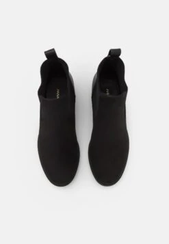 TronchettiBlack Donna Stivaletti ANJ11N00R-Q11 -Moda Sconto 9890cd6f373e4706adfe32218f033369