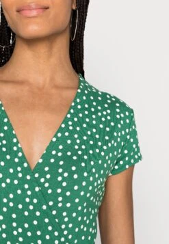 Anna Field Vestito Di MaglinaGreen/White Donna Vestiti AN621C1ID-M11 9 Anna Field Vestito Di MaglinaGreen/White Donna Vestiti AN621C1ID-M11 -Moda Sconto 9aa741cd7c374342bd43d625c7ea9038