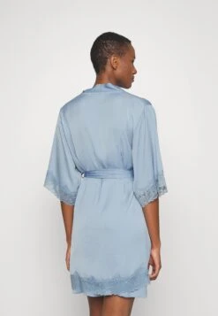 Anna Field AccappatoioLight Blue Donna Intimo Notte E Loungewear AN681P09P-K11 7 Anna Field AccappatoioLight Blue Donna Intimo Notte E Loungewear AN681P09P-K11 -Moda Sconto 9ae9a94daf314e9d9ec6370dd90cbd9e