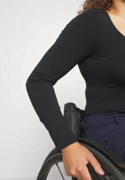 Anna Field 2PackMaglietta A Manica LungaBlack/White Donna T-shirt E Top AN621D141-Q11 -Moda Sconto af93a56aa21f42e5a39f06a5936a118d