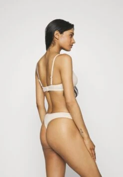 Anna Field 7 Pack - Perizoma - White/Black/Beige -Moda Sconto b31aa9621fda41acb0a2b45e4bf6fa97