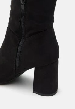 Anna Field Stivali AltiBlack Donna Stivali AN611A1F1-Q11 -Moda Sconto bcb4fc8fb74a482facb4dd1b154c435a