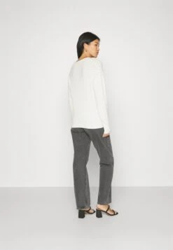 Anna Field Maglione Off-White Donna Maglieria AN621I0J1-A11 -Moda Sconto c83754493b8d4c7f99b9da6b6c690fe9