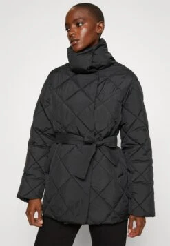 Cappotto CortoBlack Donna Cappotti ANH21U00A-Q11 -Moda Sconto d0c272a0a6854522bc25fe5d00d4f8c0