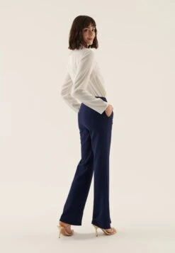Anna Field PantaloniDark Blue Donna Pantaloni AN621A07S-K11 -Moda Sconto d6a50e79f7af4a3b9766c950a004eae0