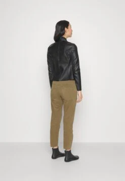 Anna Field Giacca In SimilpelleBlack Donna Giacche E Blazer AN621U020-Q11 11 Anna Field Giacca In SimilpelleBlack Donna Giacche E Blazer AN621U020-Q11 -Moda Sconto d8583e2593114b609e3dfb654386bbf9