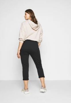 Pantaloni SportiviBlack Donna Pantaloni AX821A00N-Q11 -Moda Sconto de1192c0ea624693bde9a458d29f96d1