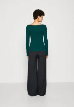 Anna Field MaglioneDark Green Donna Maglieria AN621I0IG-M11 -Moda Sconto e10b16ff1b7b408aa4fe6158ed4d71a2