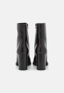 Anna Field LeatherStivaletti Con TaccoBlack Donna Stivali AN611N0PL-Q11 -Moda Sconto e4e580ceaed94b2f9ec9eccd02413a8d
