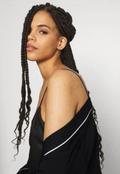 Anna Field Amanda Satin Dressing GownAccappatoioBlack Donna Intimo Notte E Loungewear AN681P05M-Q11 -Moda Sconto eed1478cfddd45b9a2232895a3abc79a