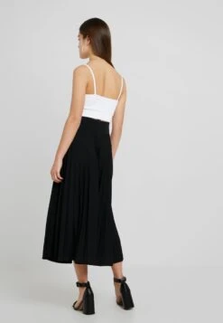 Gonna A CampanaBlack Donna Gonne ANI21B00D-Q11 -Moda Sconto f4aacd154193421ba31b68d35ffdcf9c